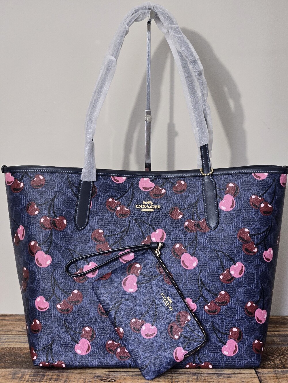 Coach City Tote With Cherry Print And Wristlet
